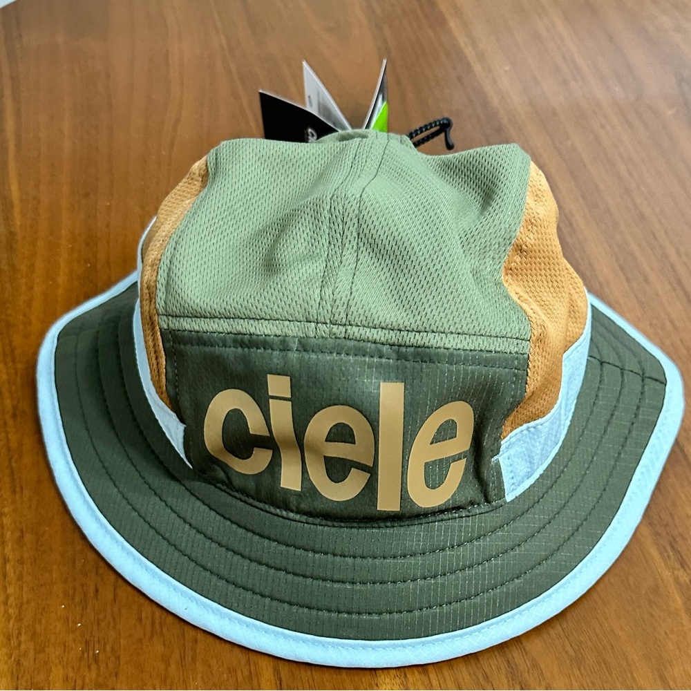 CIELE bucket hat